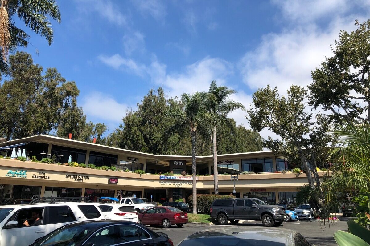 Zuma Beach Plaza - 29575 Pacific Coast Hwy, Malibu, CA, 90265